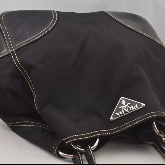PRADA Black Vintage Nylon Tessuto Enamel Shoulder Tote Bag | Preloved 🖤🖤 - Picture 6 of 16